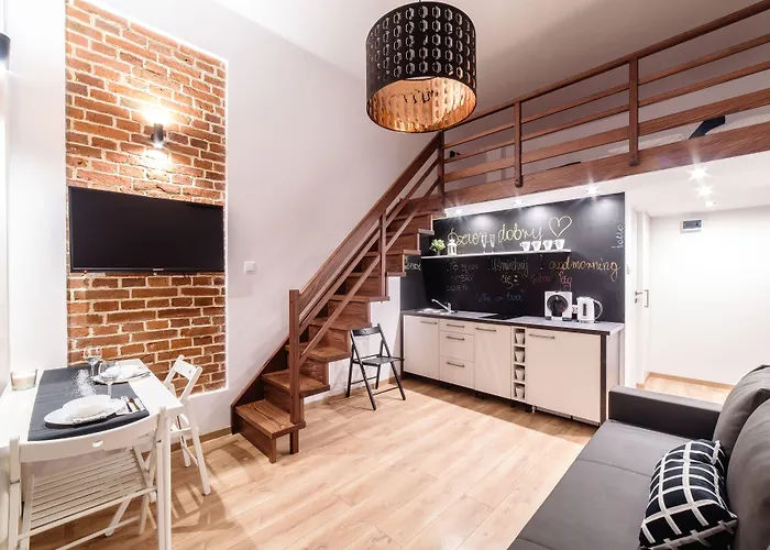 2 Nights Apartments - Great Location, Right Next To Main Rail And Bus Station, 10 Min To Main Square By Foot